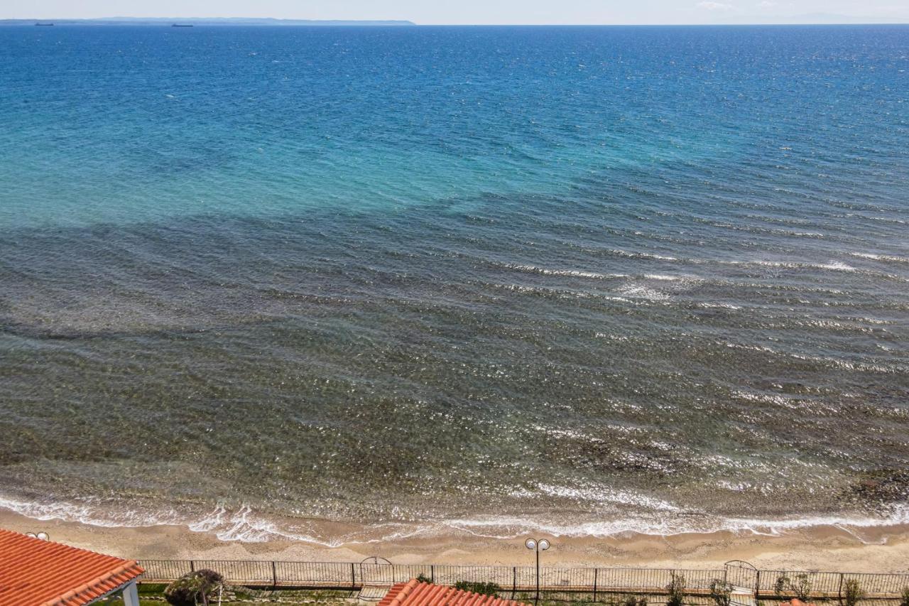 Apartment Next To The Sea Dioniszíu-part Kültér fotó